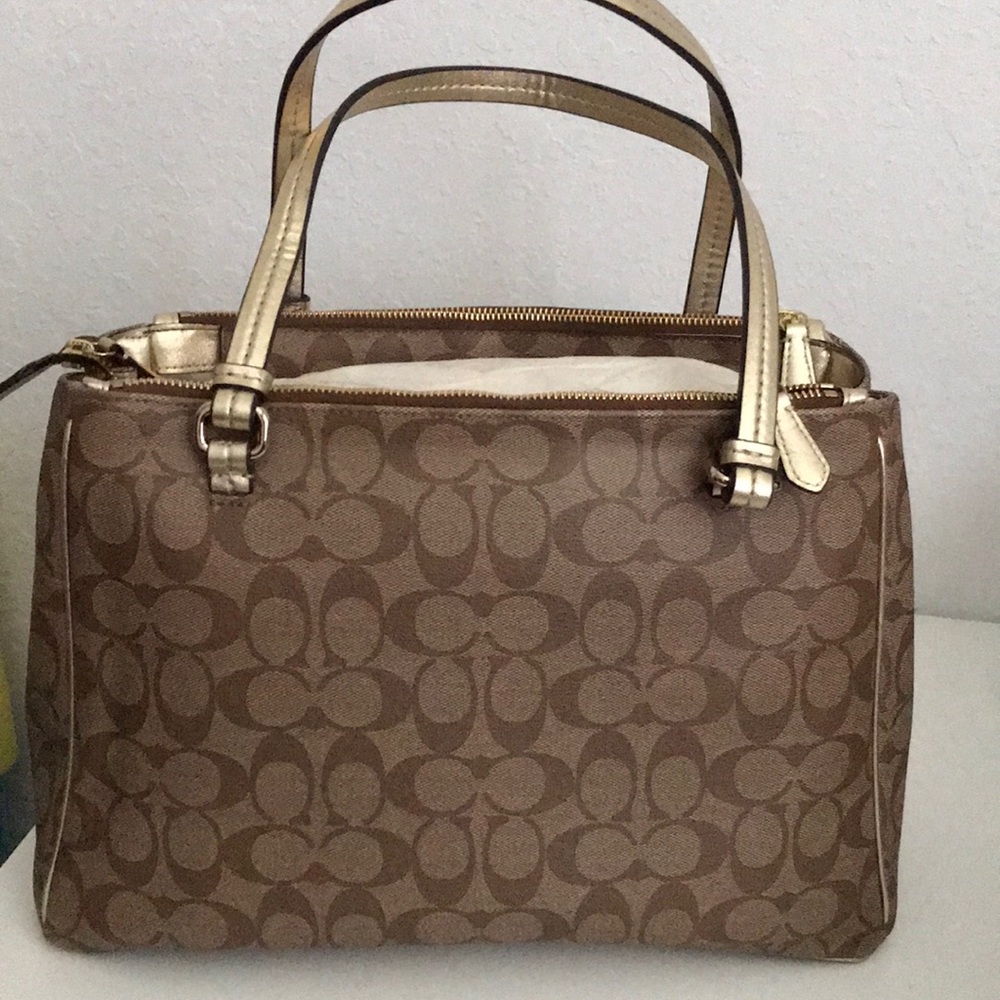 NWOT Authentic Coach Purse - Picture 4 of 5